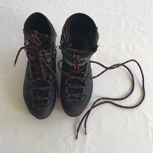 The North Face Hiking Boots, Verto S4K GTX Size 5